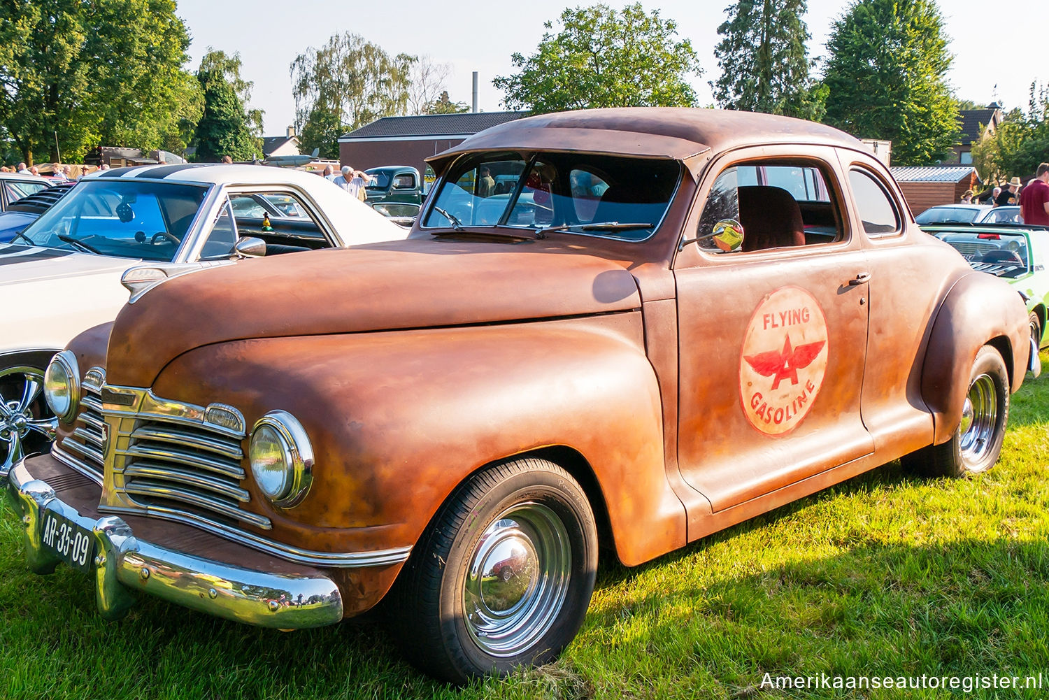 Plymouth De Luxe uit 1942